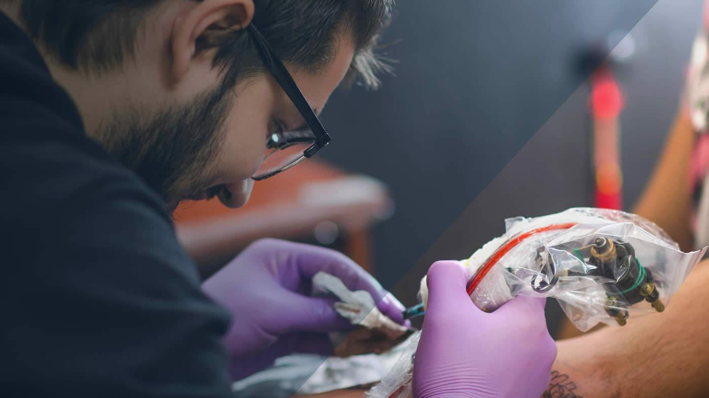 Tattoo artist