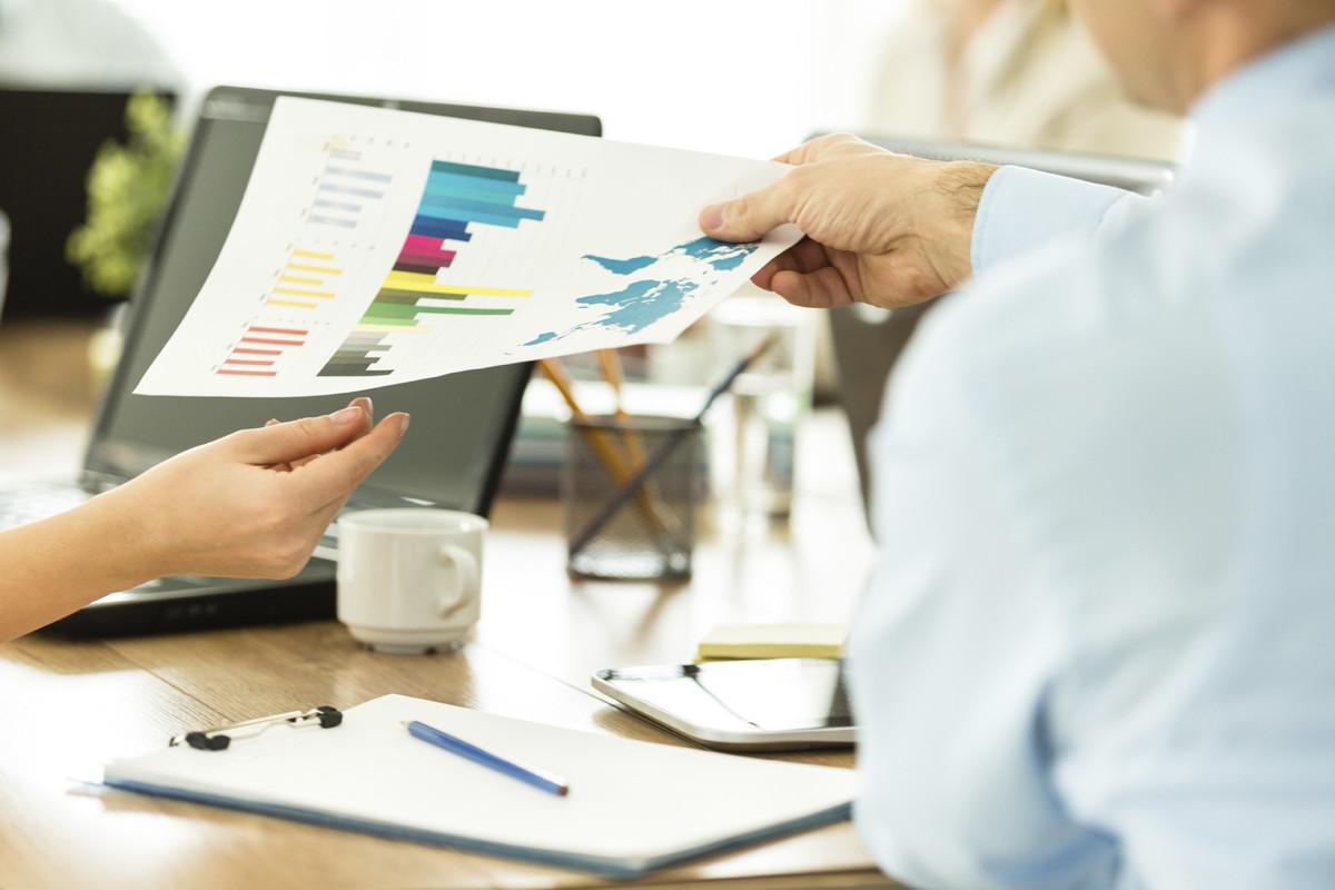 Exchanging financial documents